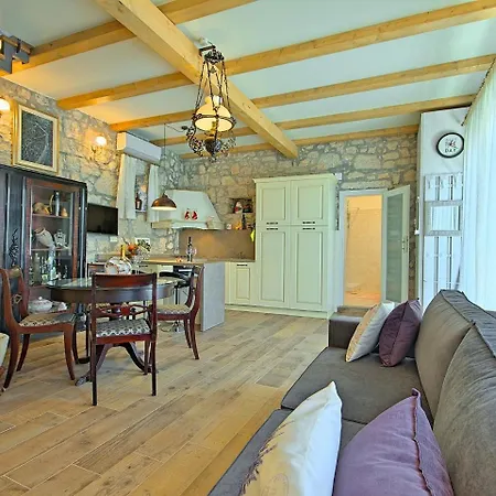 Charming Seaside In