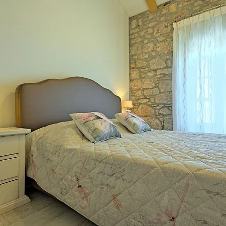 Ferienhaus Charming Seaside In *