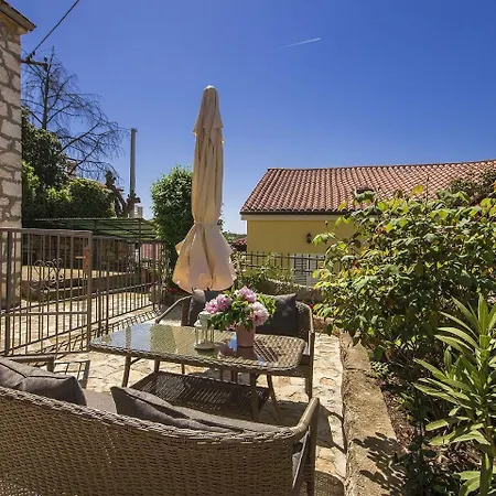 Ferienhaus Charming Seaside In Vrsar